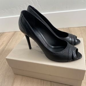 Burberry Black Leather Brogue Peep Toe Pumps - Size 40 EU - Retail $475